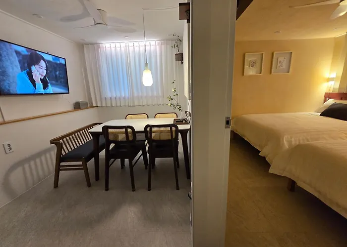 327 House 빌라