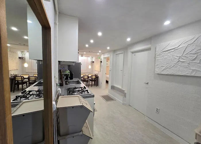 327 House 빌라 *
